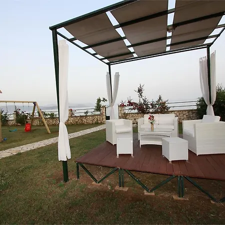 Beachfront Villas *